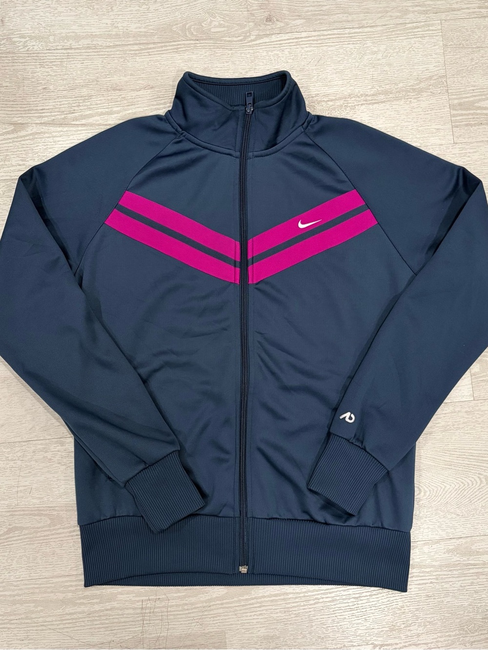 Nike The Athletic Dept. Womenโs Full Zip Up Track Jacket Size L